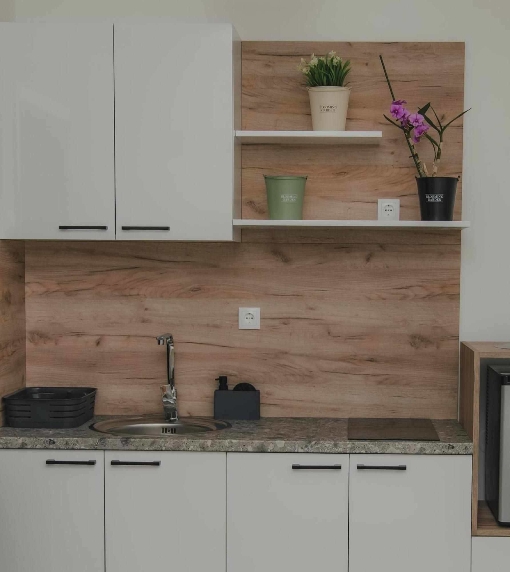 Jes Apartments Лесковац Екстериор снимка