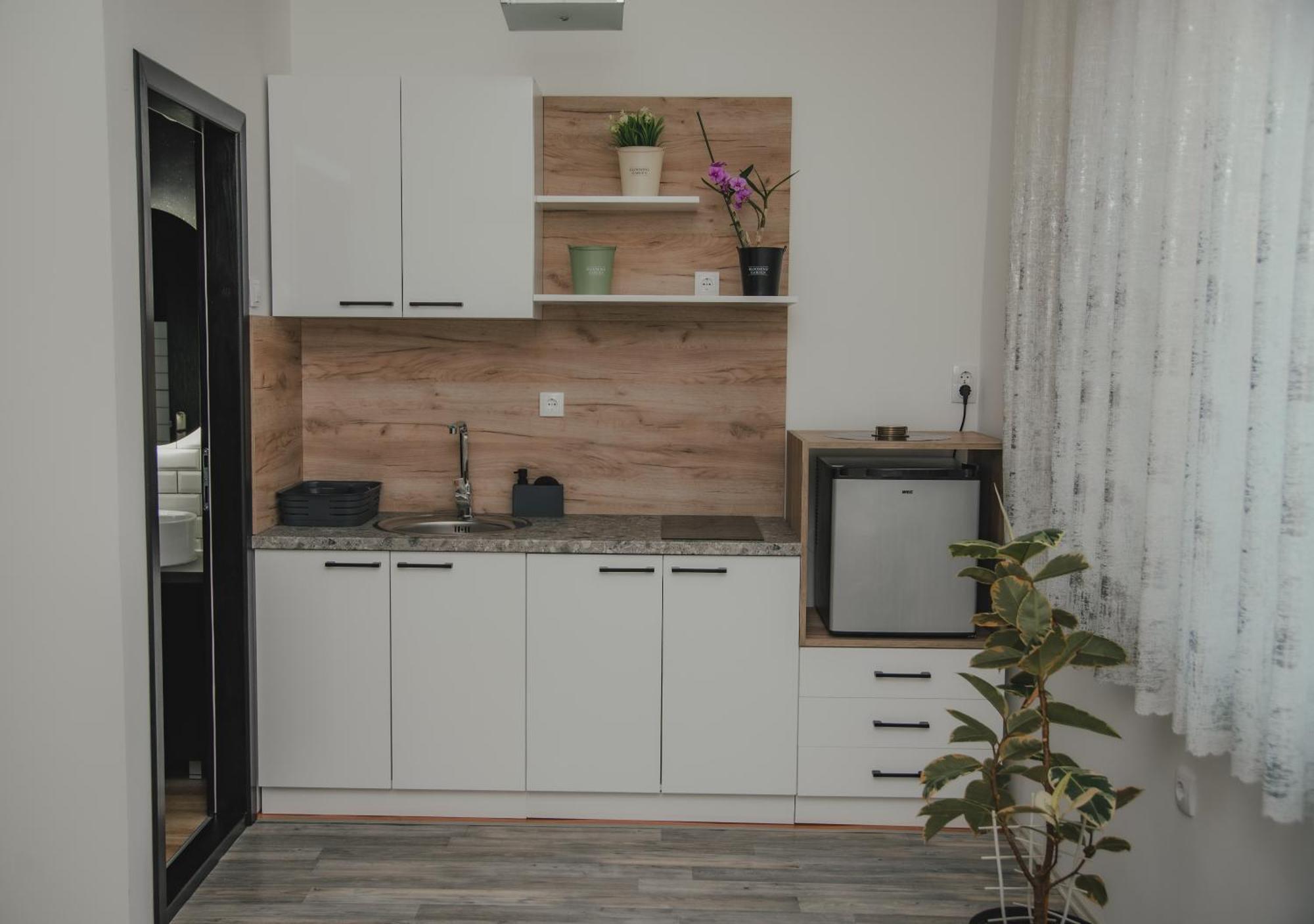 Jes Apartments Лесковац Екстериор снимка