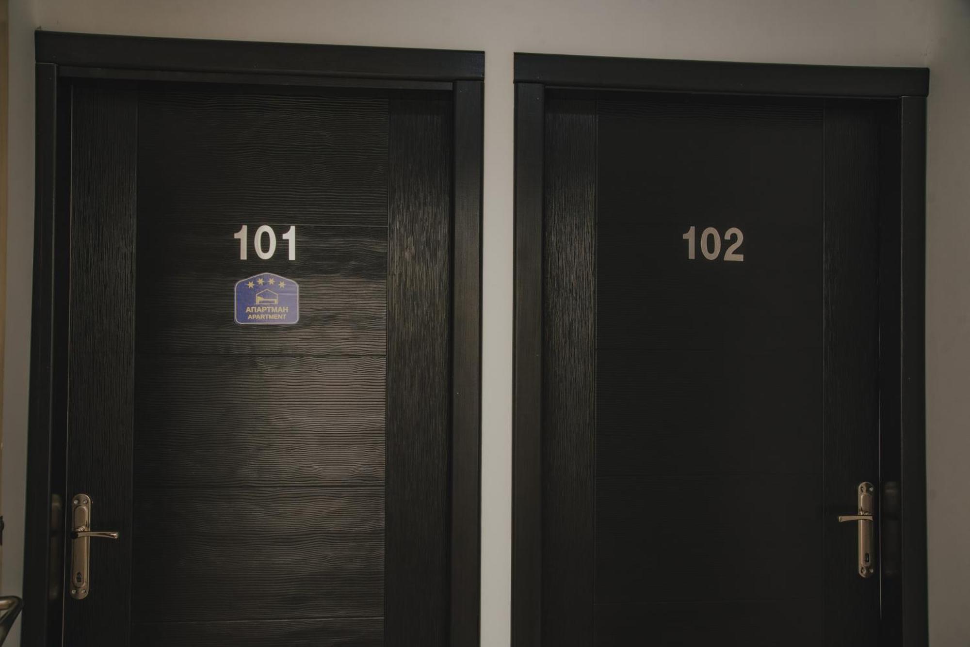 Jes Apartments Лесковац Екстериор снимка