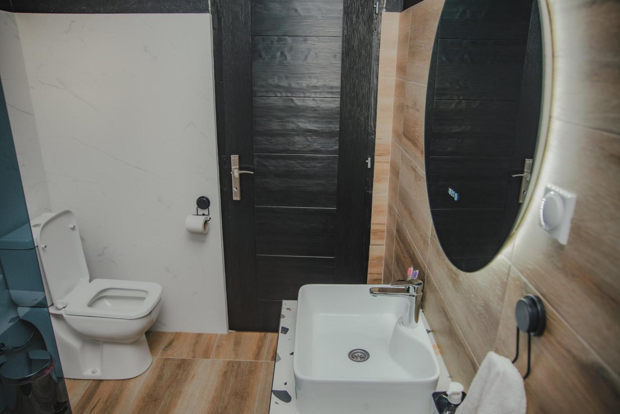 Jes Apartments Лесковац Екстериор снимка