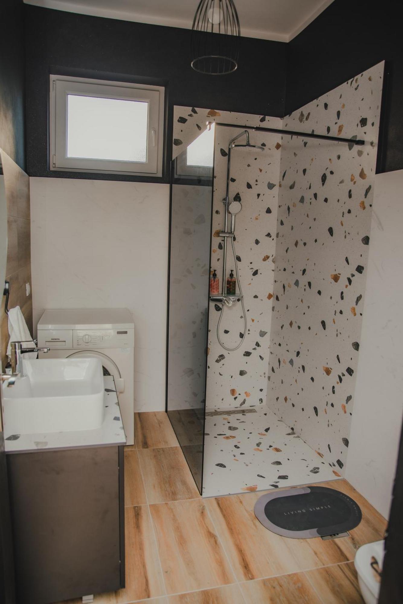 Jes Apartments Лесковац Екстериор снимка