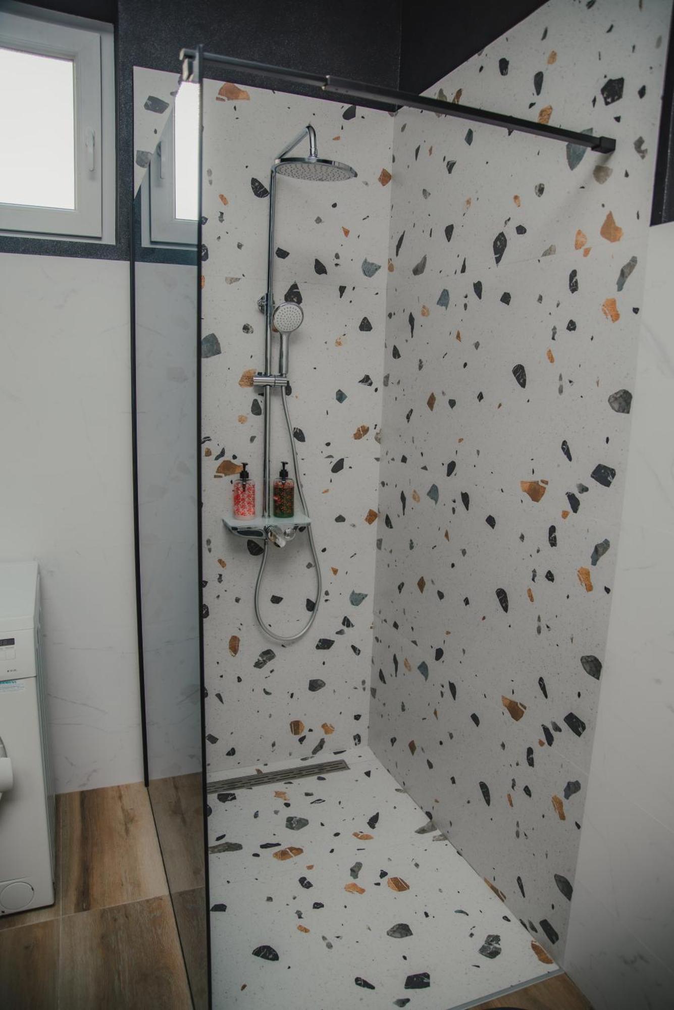 Jes Apartments Лесковац Екстериор снимка