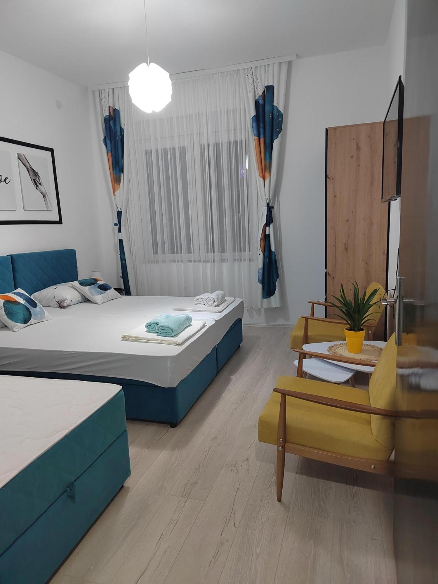Jes Apartments Лесковац Екстериор снимка